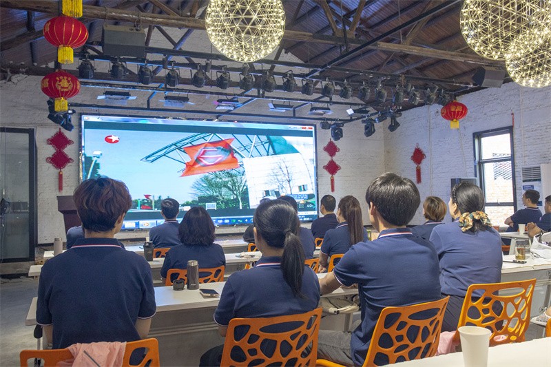 “六月蝶變 再創(chuàng)佳績(jī)”國(guó)林地板6月拓展PK會(huì)圓滿成功