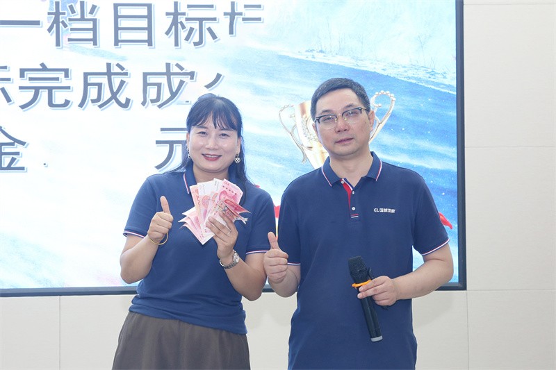 逆風(fēng)飛揚(yáng) 決戰(zhàn)7月——國(guó)林地板7月PK啟動(dòng)大會(huì)